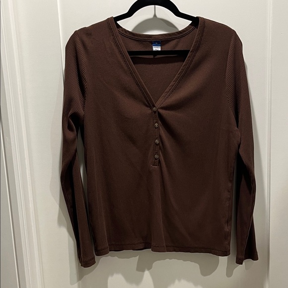 Old Navy Tops - Old Navy Chocolate Brown Long Sleeve V-Neck Soft Top with Buttons
